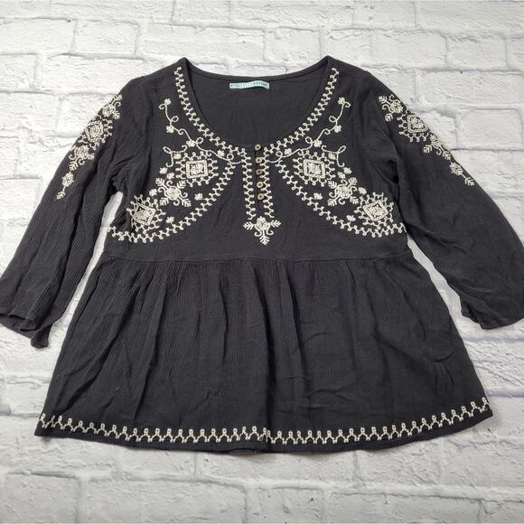 Maurices Black Boho Top with White Embroidery size Medium - Picture 2 of 12
